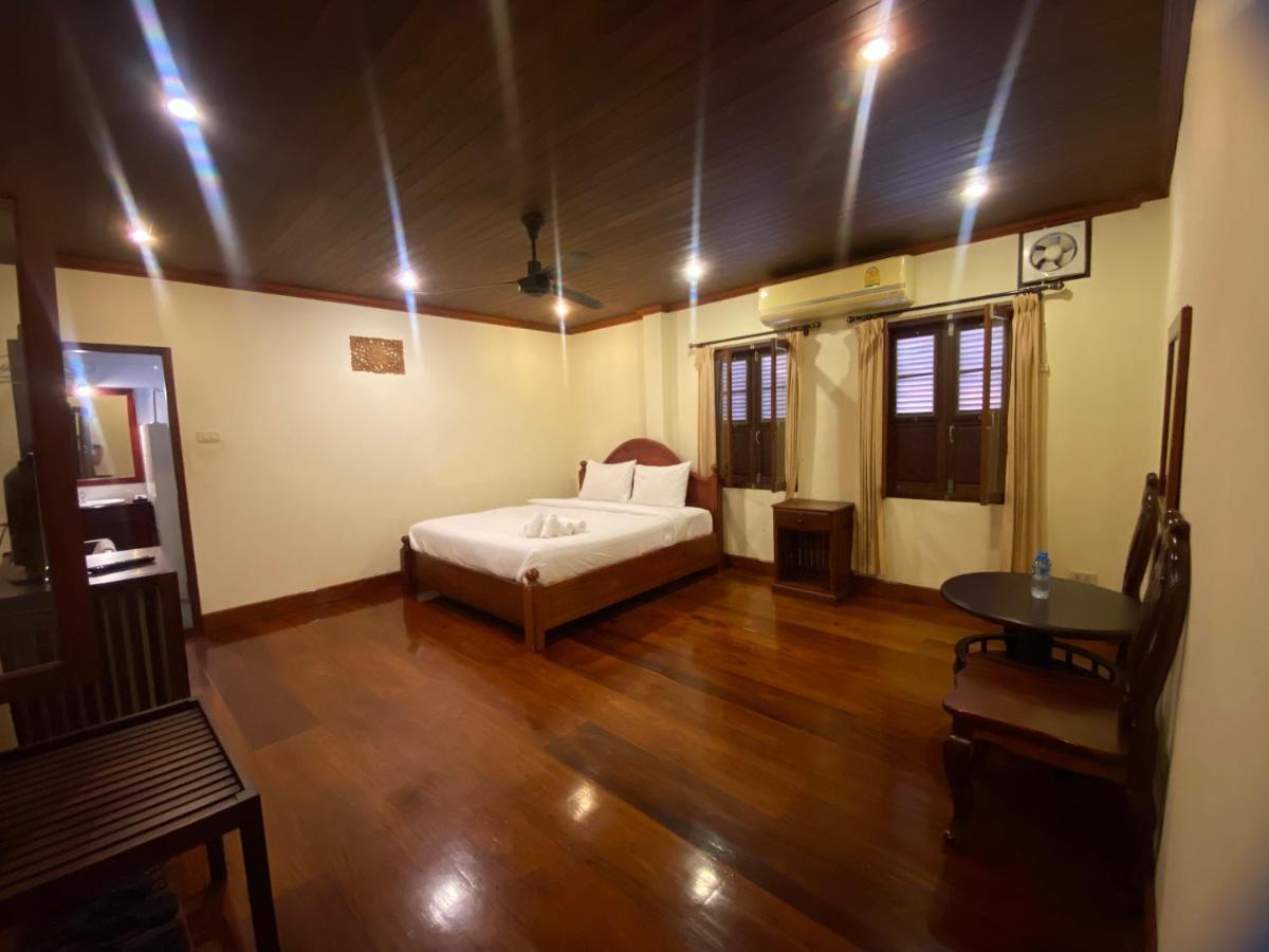 Somvang Khily Guesthouse 宋旺吉利 酒店 Luang Prabang Exteriör bild