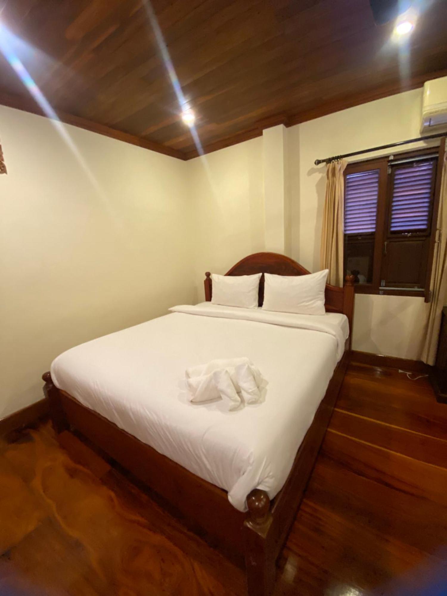 Somvang Khily Guesthouse 宋旺吉利 酒店 Luang Prabang Exteriör bild