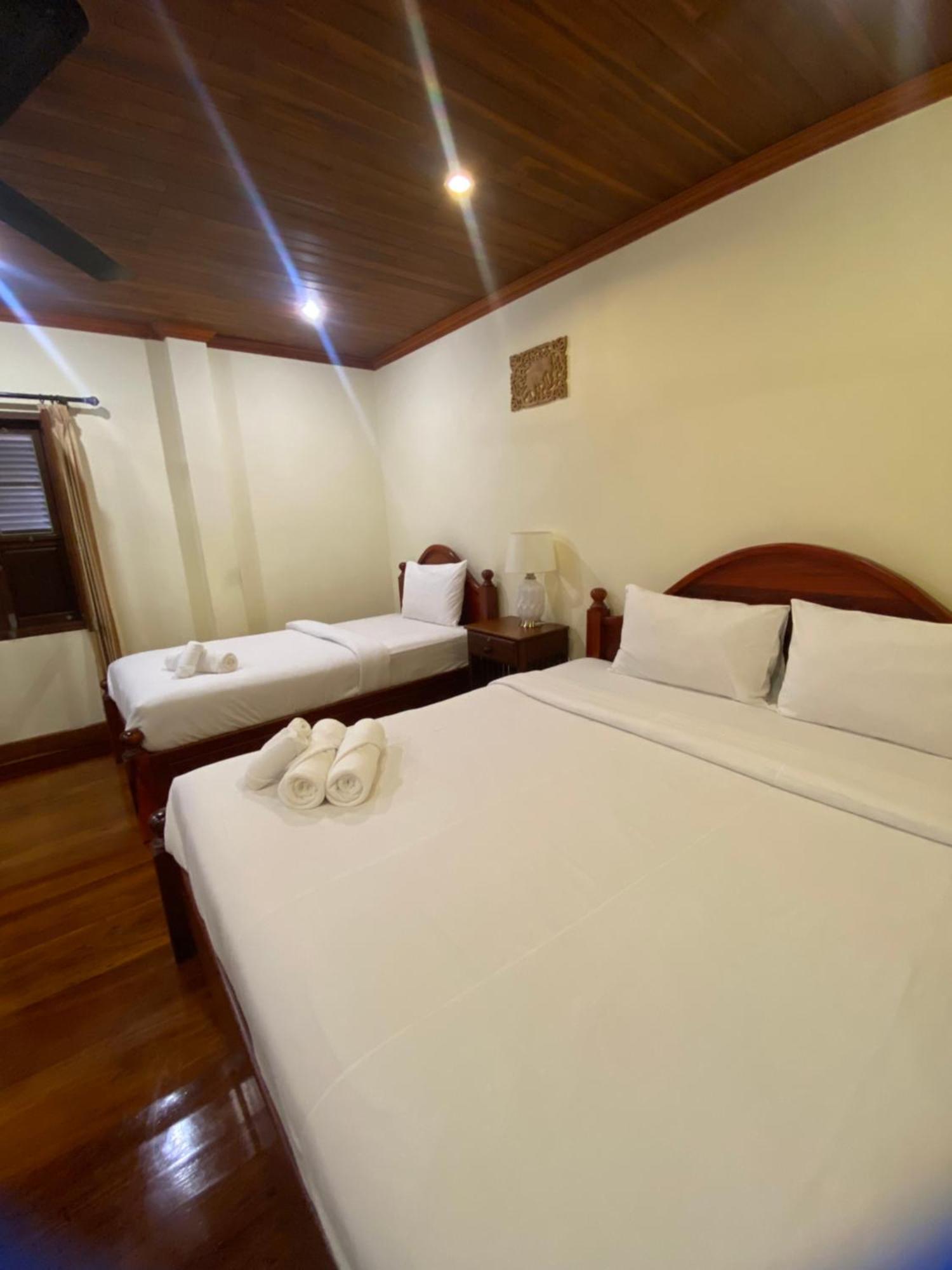 Somvang Khily Guesthouse 宋旺吉利 酒店 Luang Prabang Exteriör bild